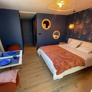Nuit Bleutee Couette-café